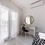 Διαμέρισμα Center 2 Bedroom Calm Modern Garden Floor Flat - Yeni Dunya