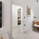 Center 2 Bedroom Calm Modern Garden Floor Flat - Yeni Dunya