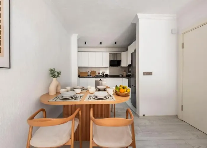 Center 2 Bedroom Calm Modern Garden Floor Flat - Yeni Dunya * Bodrum