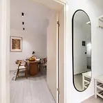 Center 2 Bedroom Calm Modern Garden Floor Flat - Yeni Dunya