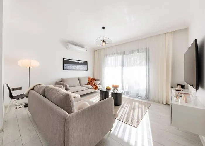 דירה Center 2 Bedroom Calm Modern Garden Floor Flat - Yeni Duenya בודרום